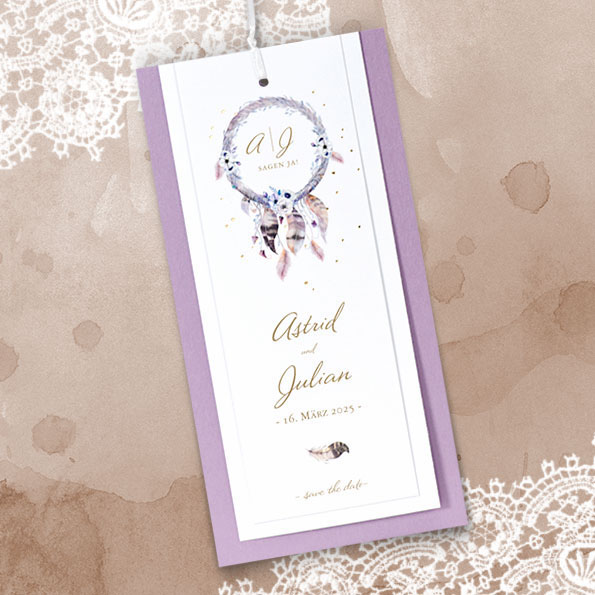 Vergrößerte Abbildung BoHo-Hochzeit-Einladungskarten. Fliederfarben und weiße Fächerkarte.